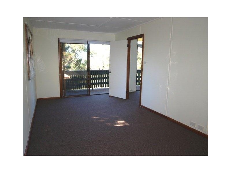 28 Hume Avenue, Wentworth Falls NSW 2782