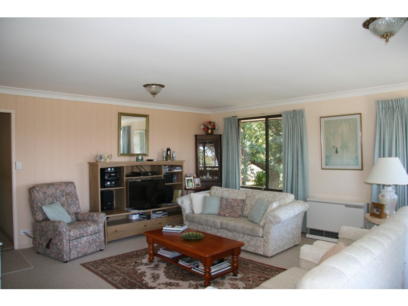 14 Panorama Crescent, Wentworth Falls NSW 2782