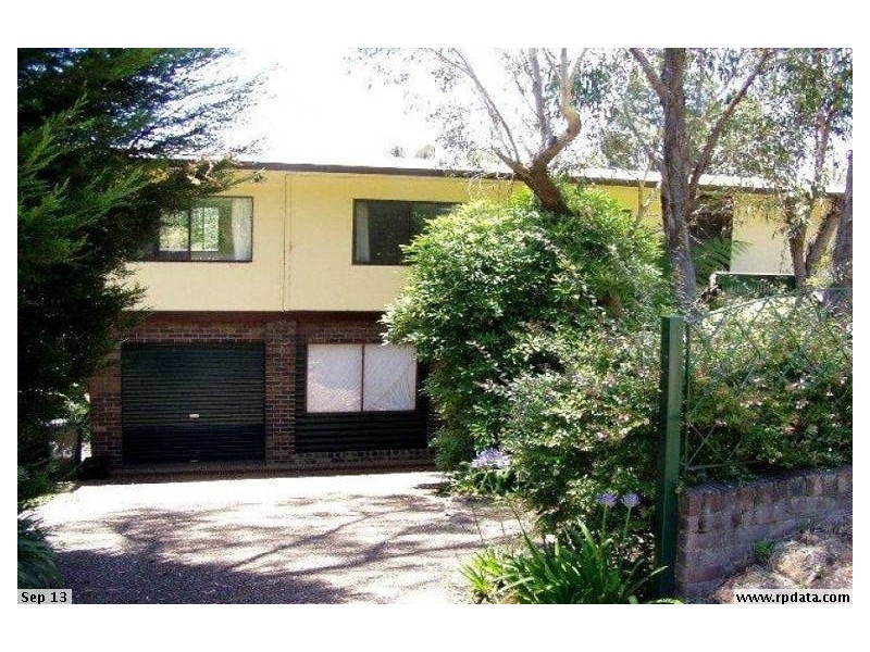 28 Hume Avenue, Wentworth Falls NSW 2782