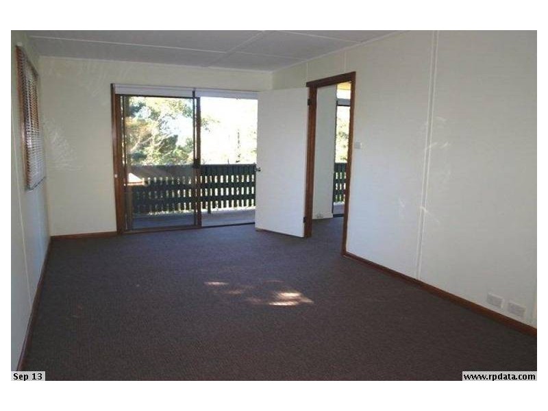 28 Hume Avenue, Wentworth Falls NSW 2782