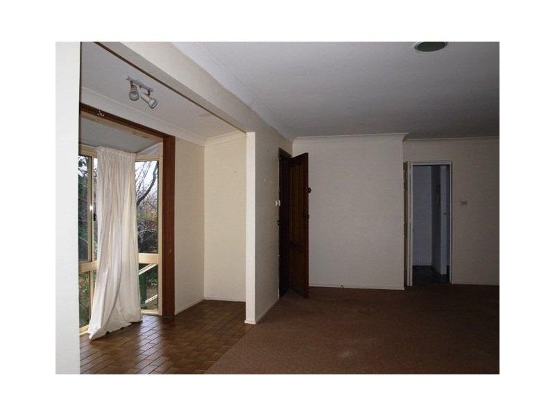 60 Backhouse Street, Wentworth Falls NSW 2782