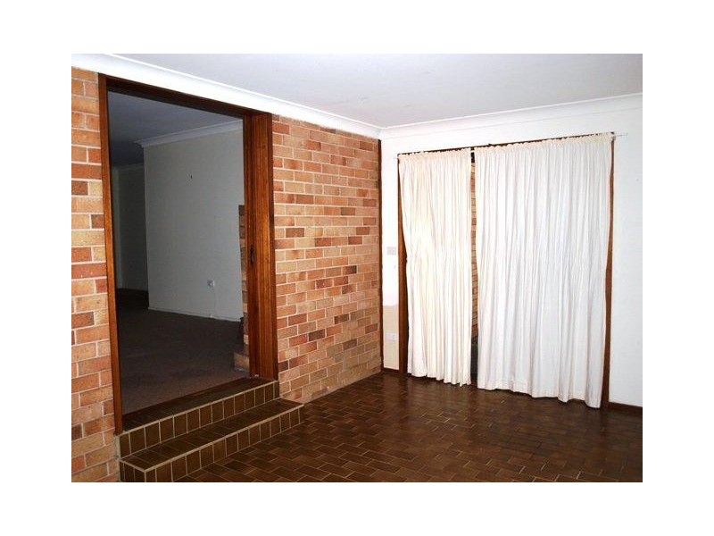 60 Backhouse Street, Wentworth Falls NSW 2782