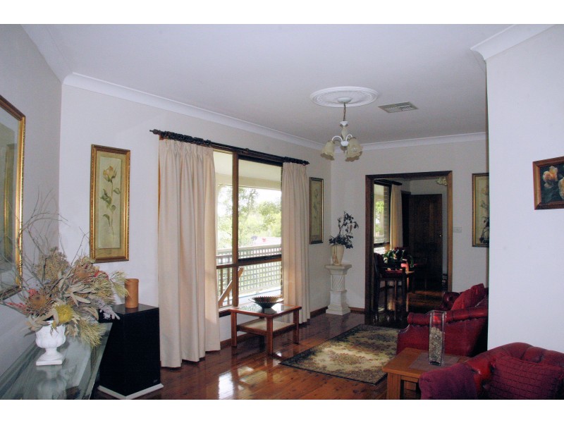 8 Tamara Road, Faulconbridge NSW 2776