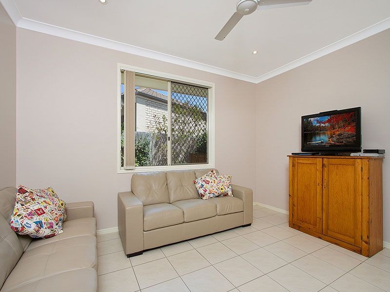 15 Glider Street, North Lakes QLD 4509