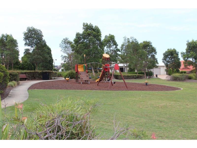 6 Greygum, North Lakes QLD 4509