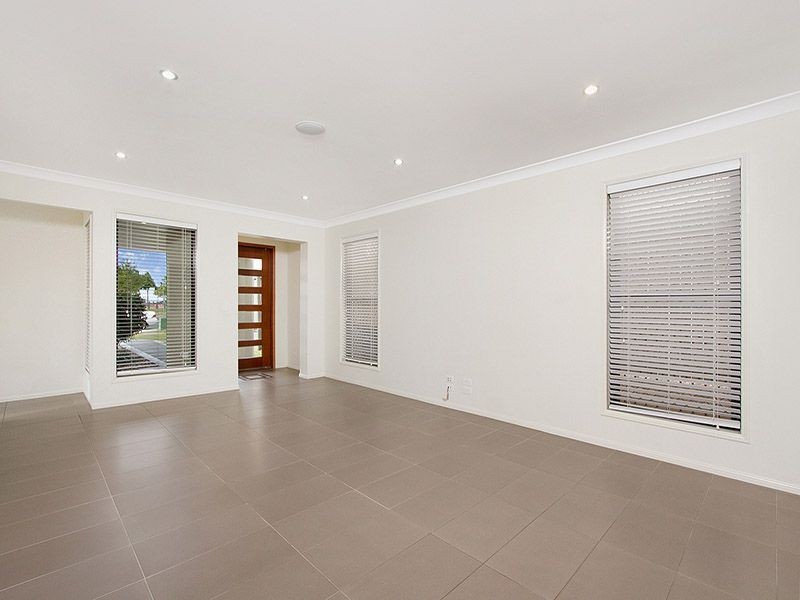 18 Bonnet Parade, Mango Hill QLD 4509