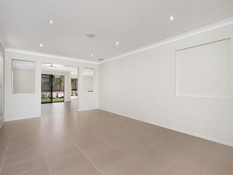18 Bonnet Parade, Mango Hill QLD 4509