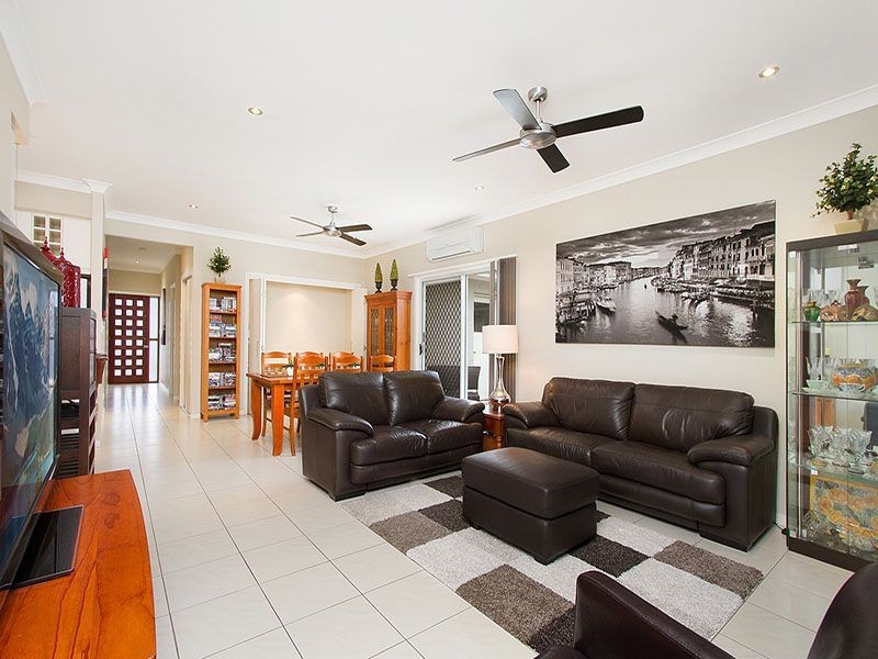 22 Foambark Street, North Lakes QLD 4509