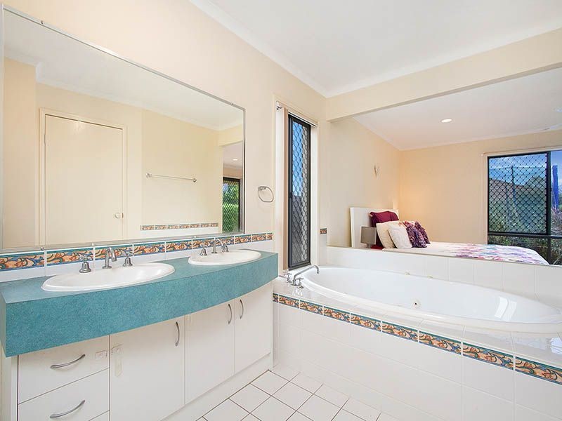 4 Abbot Street, North Lakes QLD 4509