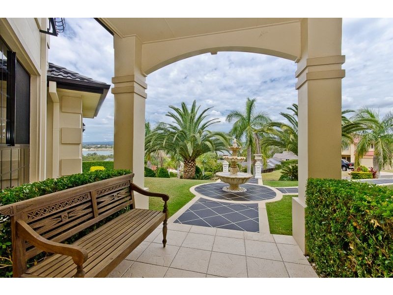 15 Kingshand Drive, Murrumba Downs QLD 4503