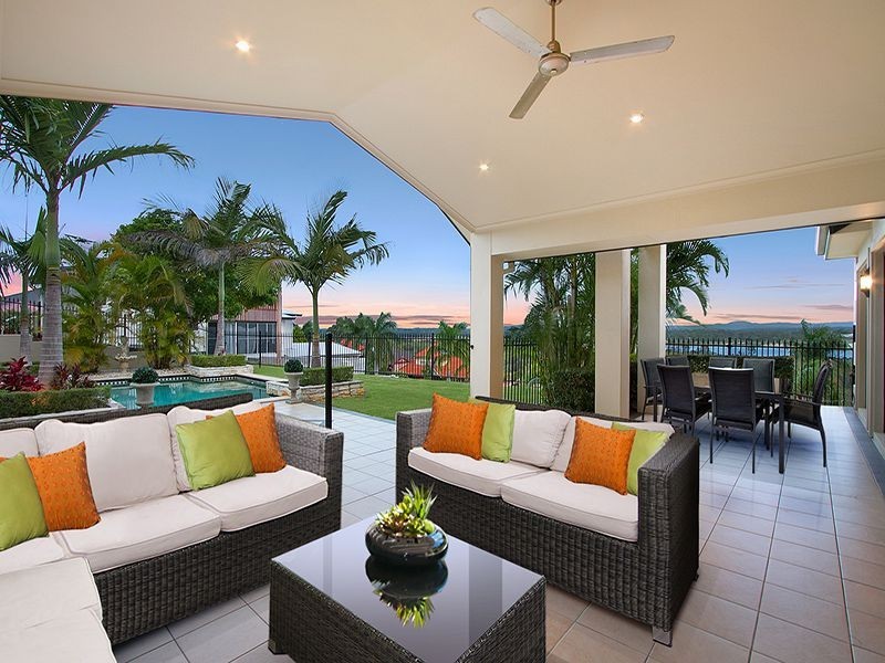 15 Kingshand Drive, Murrumba Downs QLD 4503