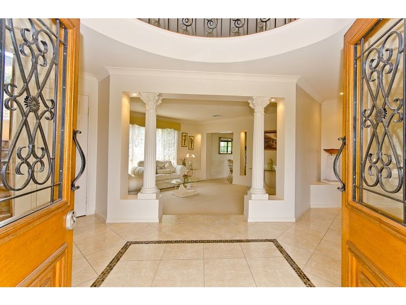 15 Kingshand Drive, Murrumba Downs QLD 4503