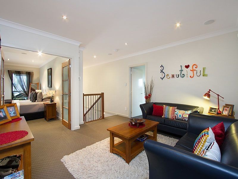 9 Montgomerie Parade, North Lakes QLD 4509