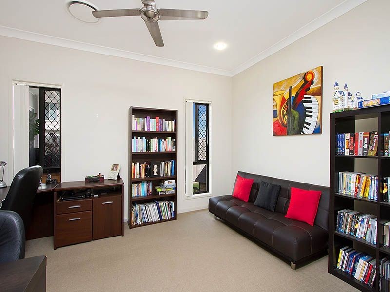 60 Langer Circuit, North Lakes QLD 4509