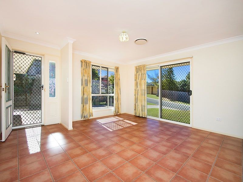 1 Spinebill Court, Mango Hill QLD 4509