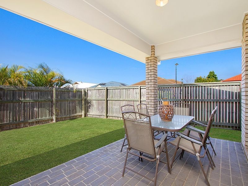 16 Foambark Street, North Lakes QLD 4509