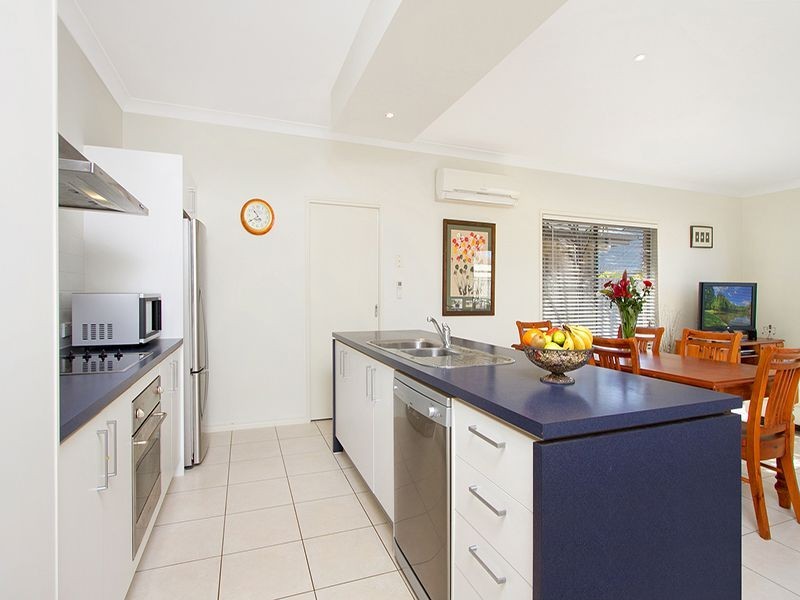 16 Foambark Street, North Lakes QLD 4509