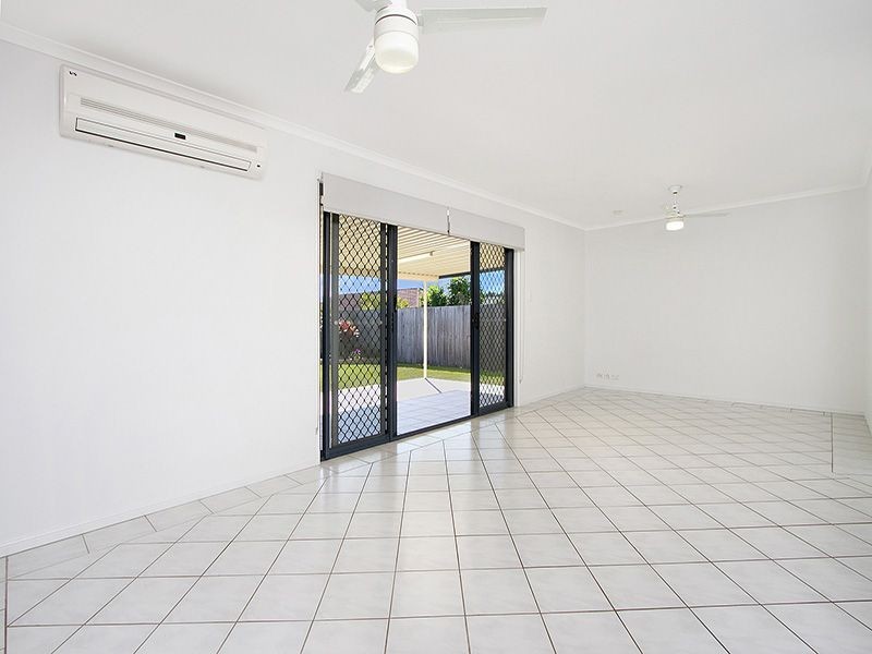 18 Davenport Parade, North Lakes QLD 4509