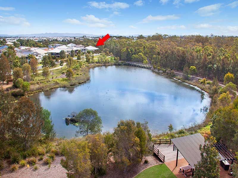 4 Silkyoak Court, North Lakes QLD 4509