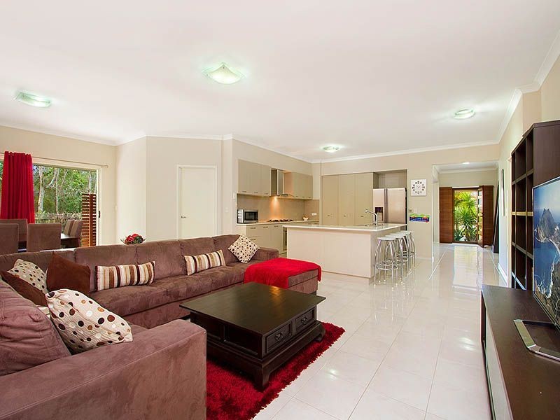 4 Silkyoak Court, North Lakes QLD 4509