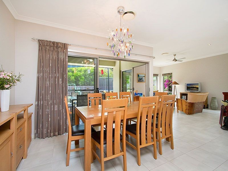10 Silkyoak Court, North Lakes QLD 4509