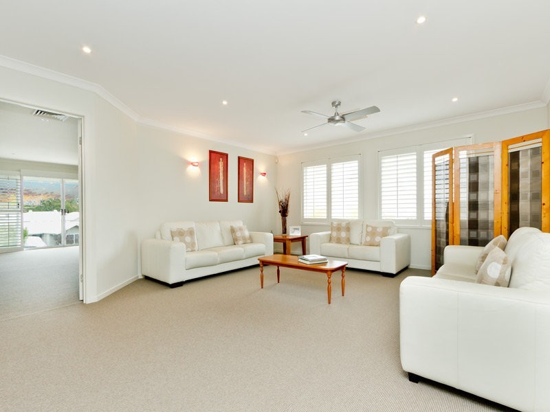 8 Satinay Parade, North Lakes QLD 4509