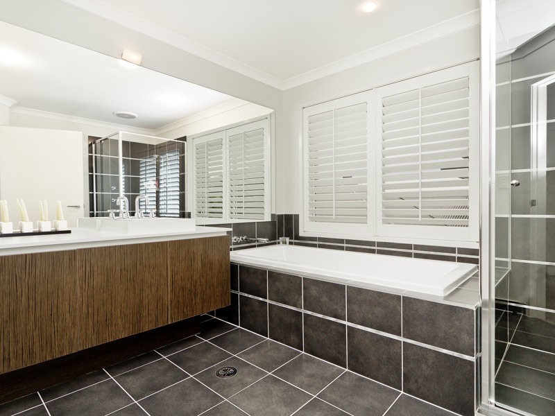 8 Satinay Parade, North Lakes QLD 4509