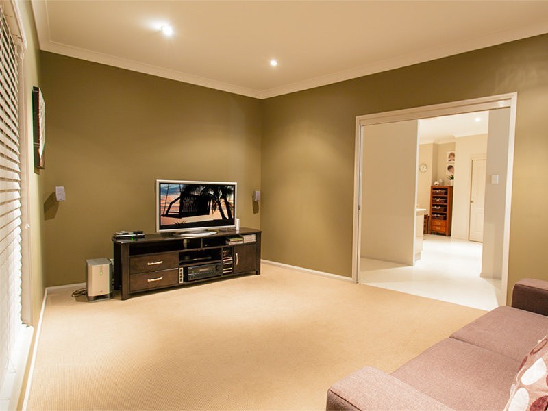 25 Allenby Close, North Lakes QLD 4509