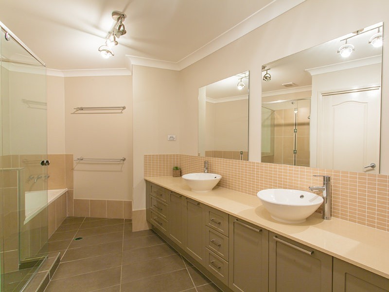 25 Allenby Close, North Lakes QLD 4509