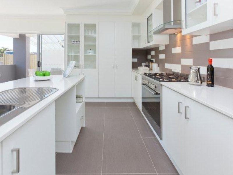 6 Hollow Crescent, Narangba QLD 4504