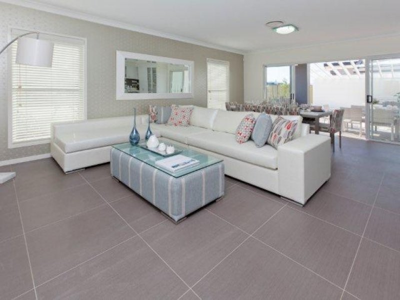 6 Hollow Crescent, Narangba QLD 4504