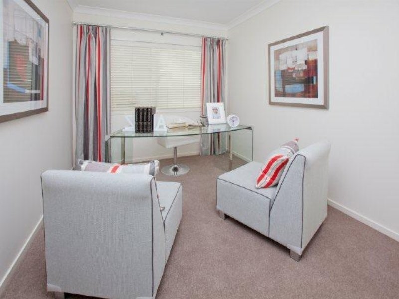 6 Hollow Crescent, Narangba QLD 4504