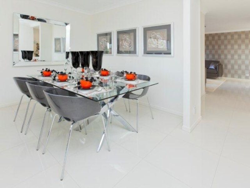 4 Hollow Crescent, Narangba QLD 4504