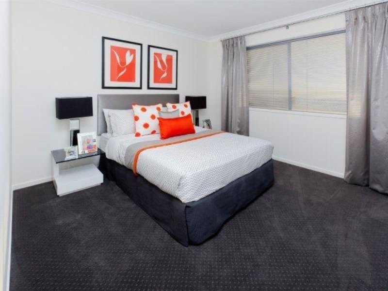 4 Hollow Crescent, Narangba QLD 4504