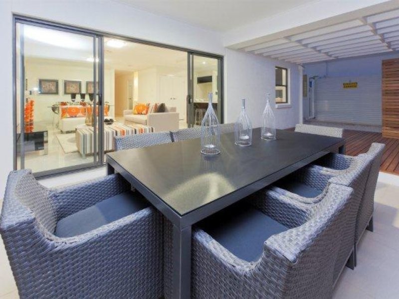 4 Hollow Crescent, Narangba QLD 4504