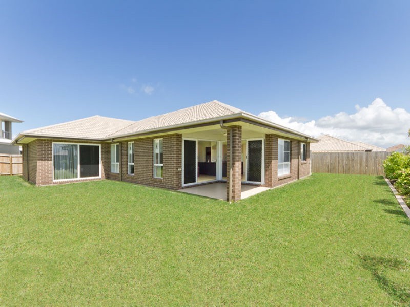 27 Williams Crescent, North Lakes QLD 4509