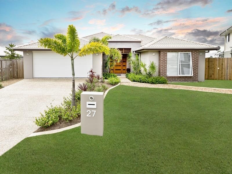 27 Williams Crescent, North Lakes QLD 4509