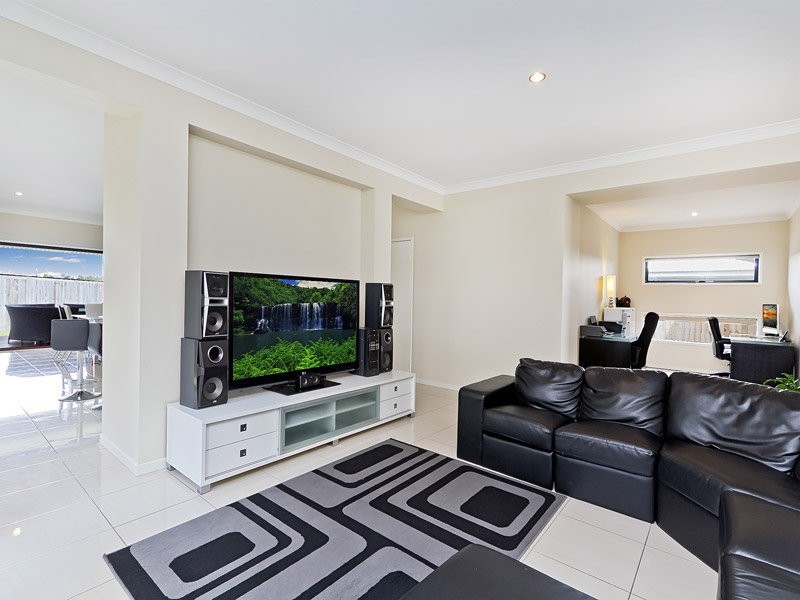 41 Dusky Street, North Lakes QLD 4509