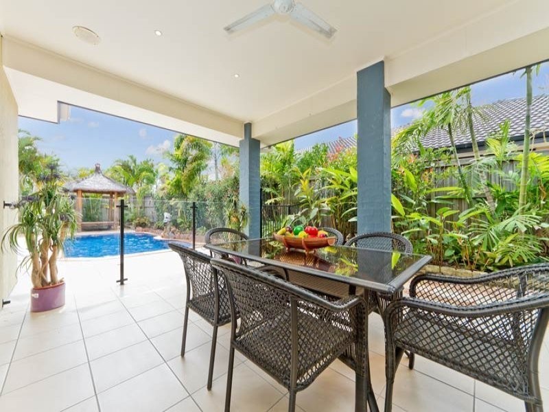 30 Dotterel Crescent, North Lakes QLD 4509