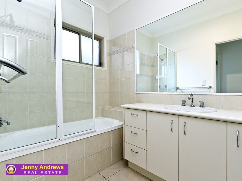 16 Brockman Street, North Lakes QLD 4509