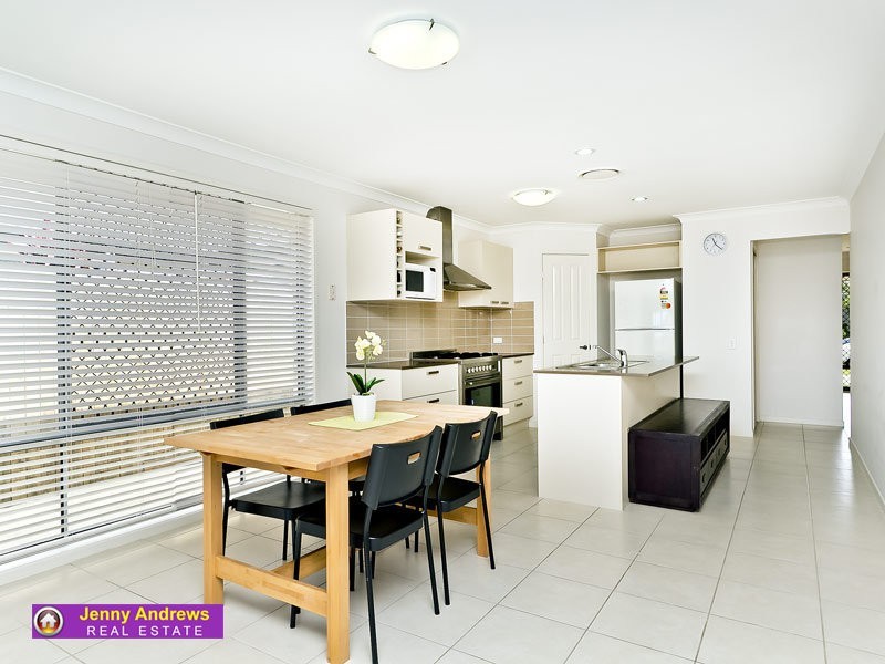 9 Mersey Street, North Lakes QLD 4509