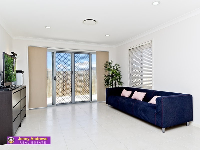 9 Mersey Street, North Lakes QLD 4509