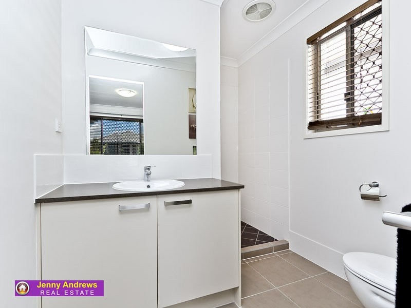 9 Mersey Street, North Lakes QLD 4509