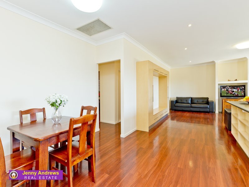 37 Cottonwood Circuit, North Lakes QLD 4509