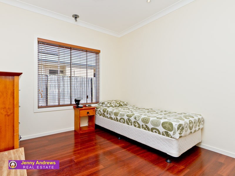 37 Cottonwood Circuit, North Lakes QLD 4509