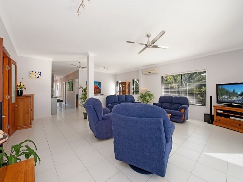 8 Possum Parade, North Lakes QLD 4509