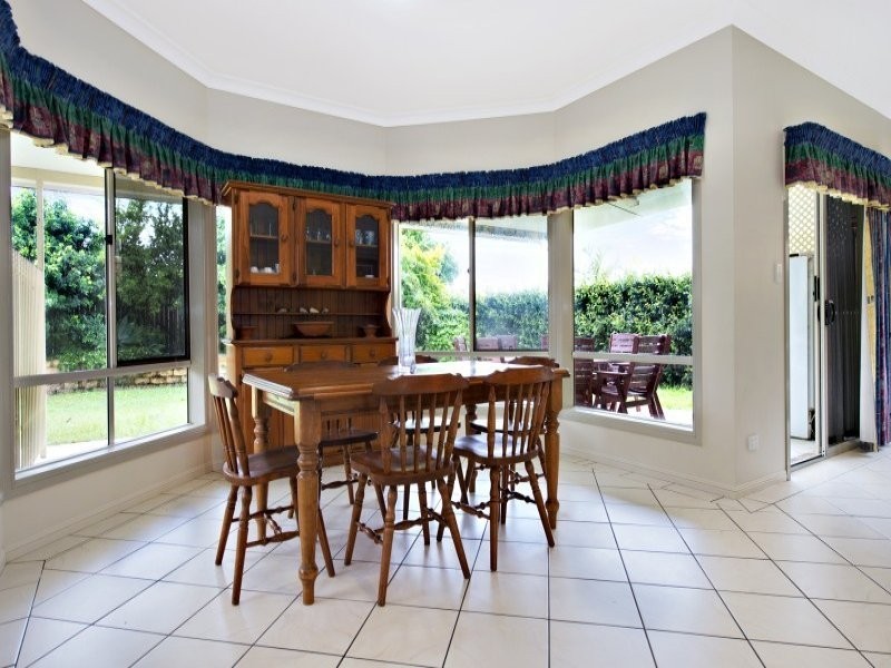 10 Lochern Court, North Lakes QLD 4509