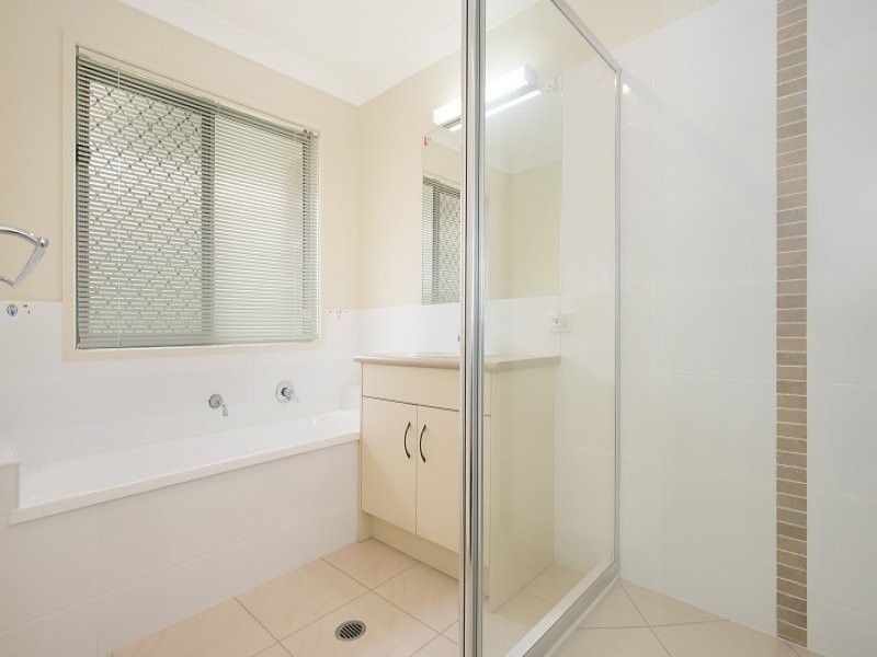 8 Daintree Circuit, North Lakes QLD 4509