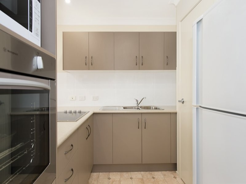 8 Daintree Circuit, North Lakes QLD 4509