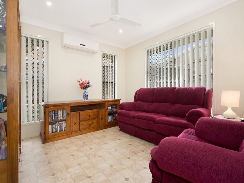 8 Daintree Circuit, North Lakes QLD 4509